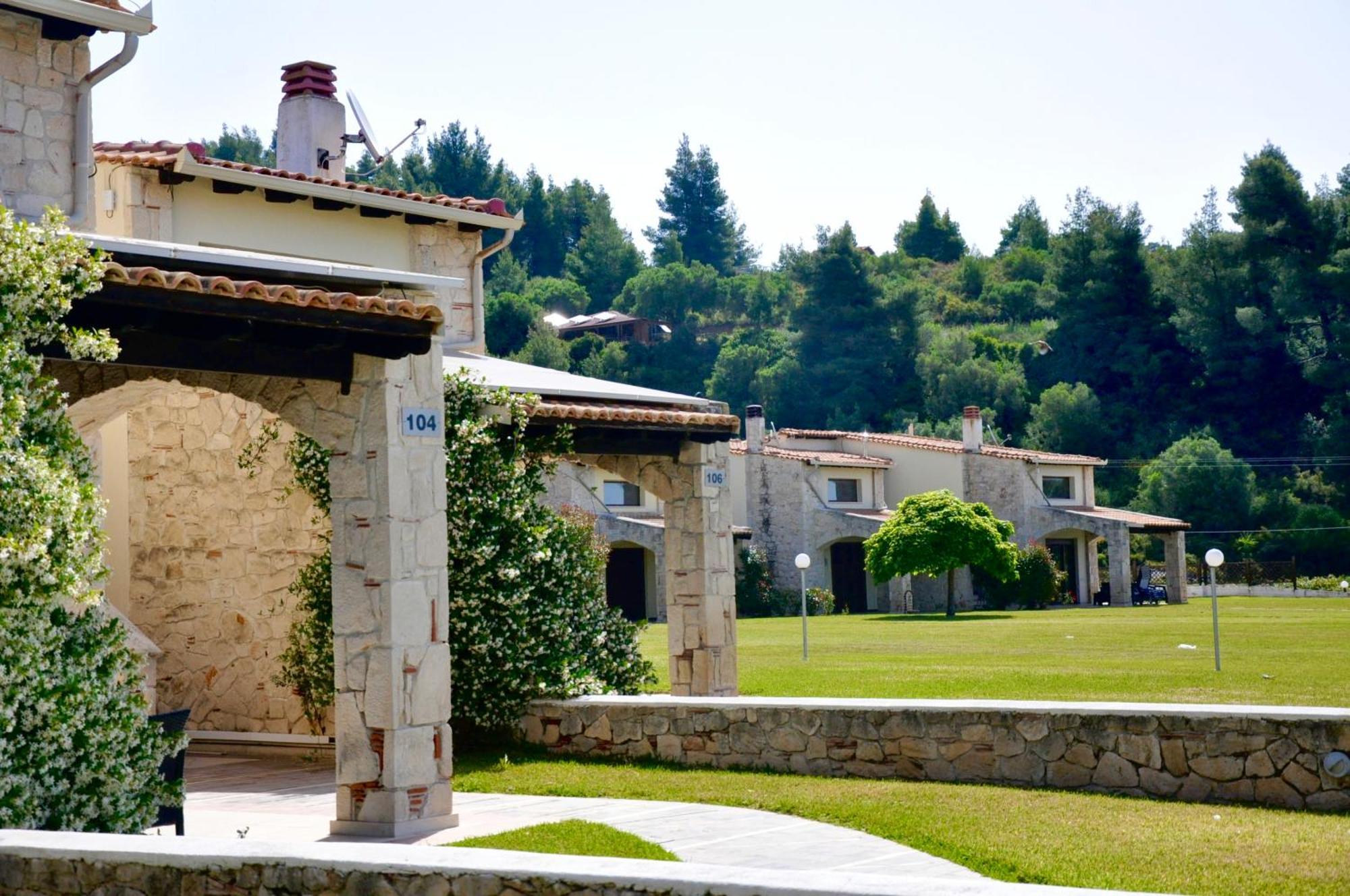 Stigmes Villas & Suites Nea Skioni Exterior foto